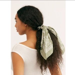 Free People SET of 3 ponytail scarf scrunchies